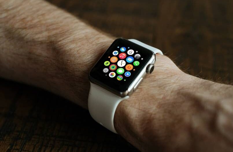 ¿Cómo controlar las calorías con el Apple Watch?  – Activo y total
