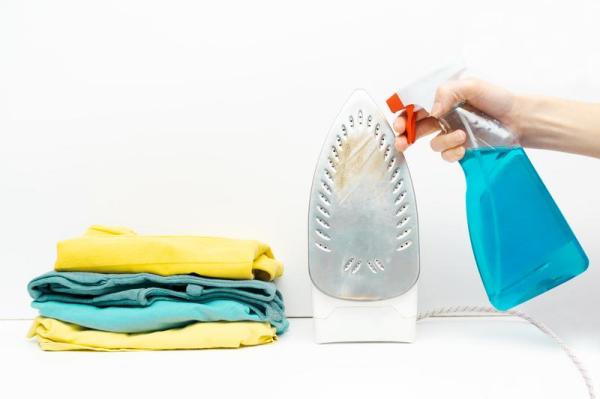 Cómo limpiar una plancha con productos domésticos comunes - Acetaminofén