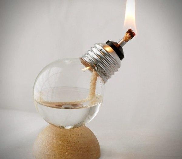 Las mejores ideas de manualidades con bombillas - 5 tutoriales DIY - Lámpara de alcohol con bombillas